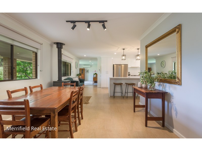 15 Alison Parade, Bayonet Head WA 6330