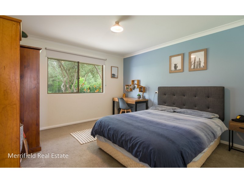 15 Alison Parade, Bayonet Head WA 6330