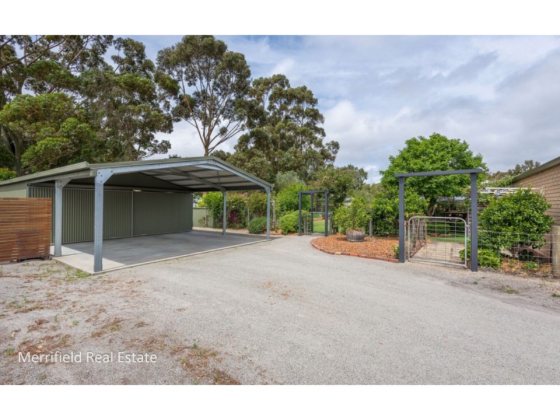 15 Alison Parade, Bayonet Head WA 6330