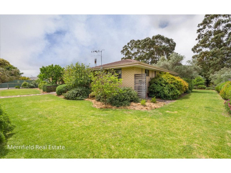 15 Alison Parade, Bayonet Head WA 6330