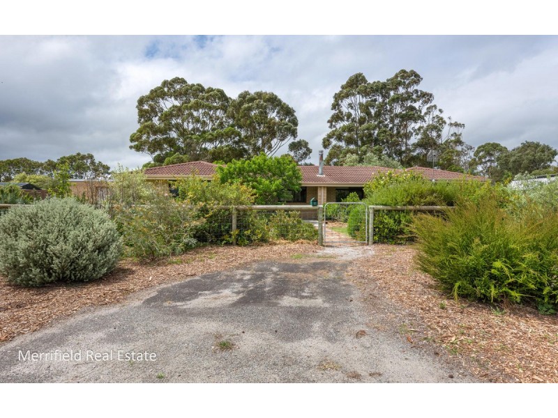 15 Alison Parade, Bayonet Head WA 6330