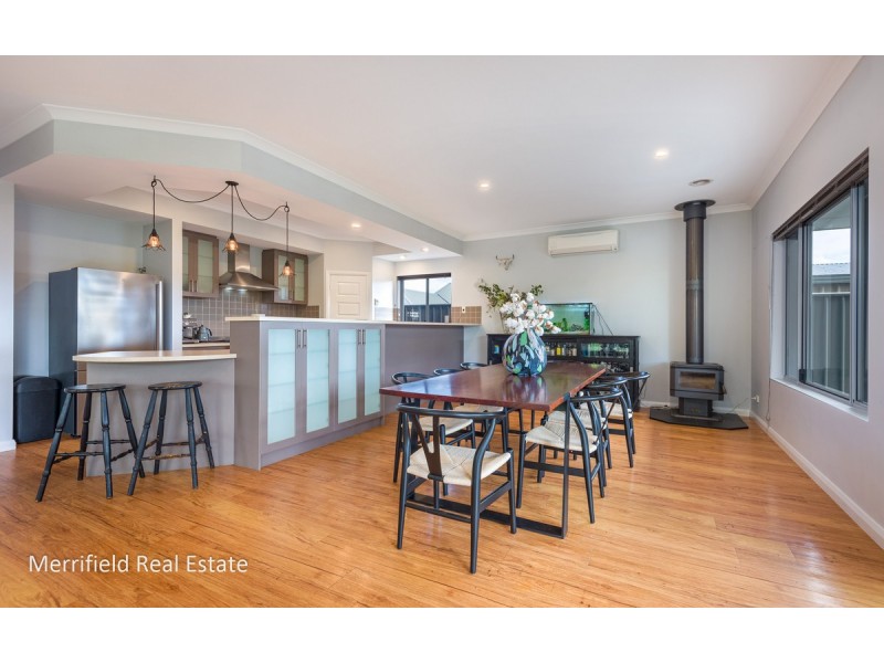 16 Goddard Way, Mckail WA 6330