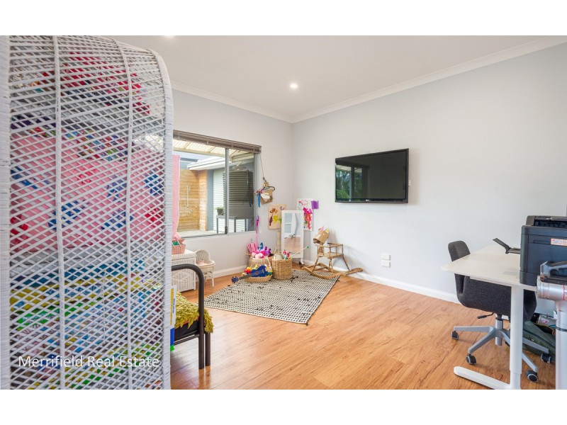 16 Goddard Way, Mckail WA 6330