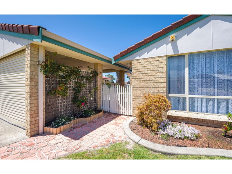 56 McGonnell Road, Orana WA 6330