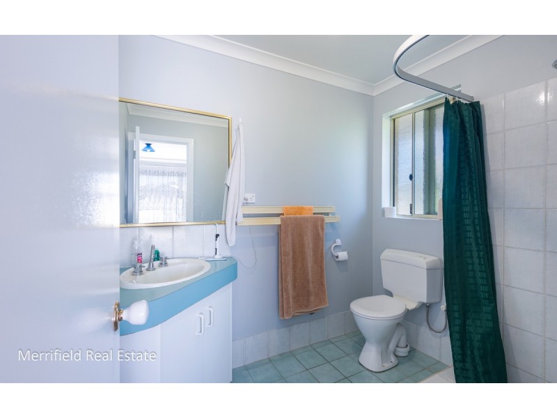 56 McGonnell Road, Orana WA 6330