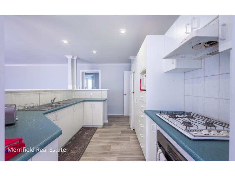 56 McGonnell Road, Orana WA 6330