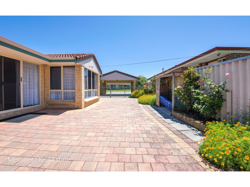 56 McGonnell Road, Orana WA 6330