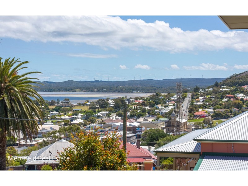 8 Finlay Street, Albany WA 6330