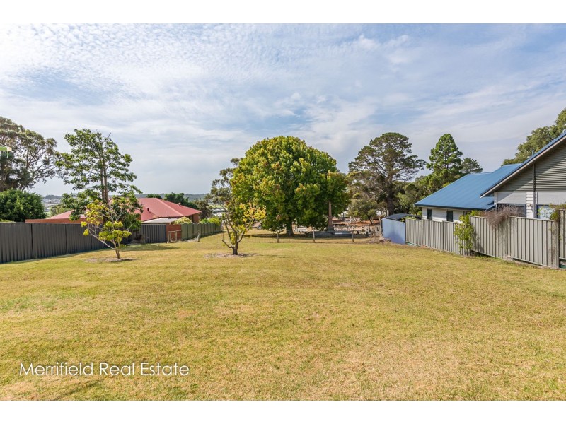 106A Burt Street, Mount Clarence WA 6330