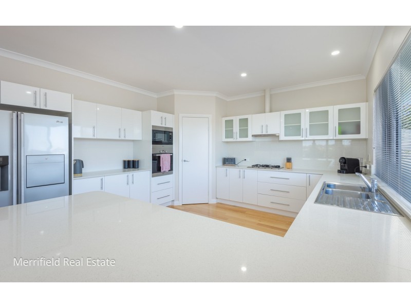 8 McWhae Drive, Spencer Park WA 6330