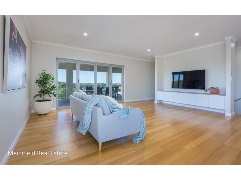 8 McWhae Drive, Spencer Park WA 6330