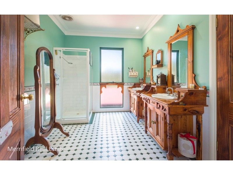 77 McBride Road, Goode Beach WA 6330