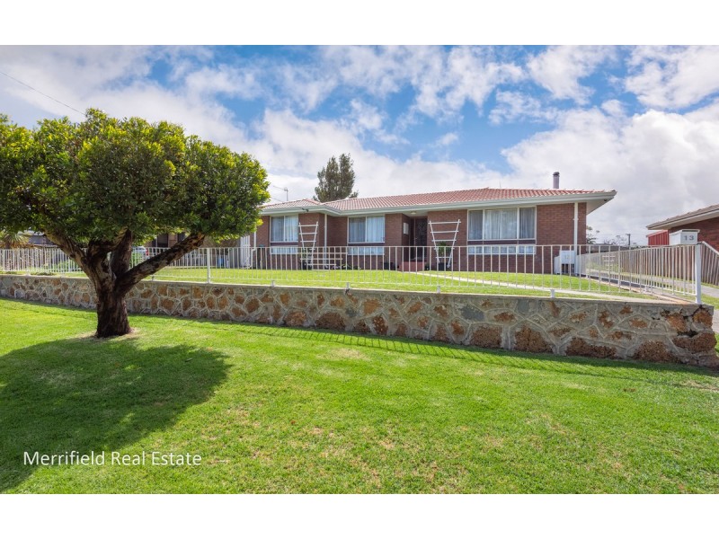 13 Whidby Street, Orana WA 6330