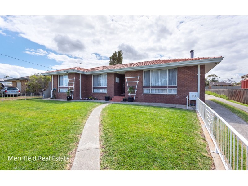 13 Whidby Street, Orana WA 6330