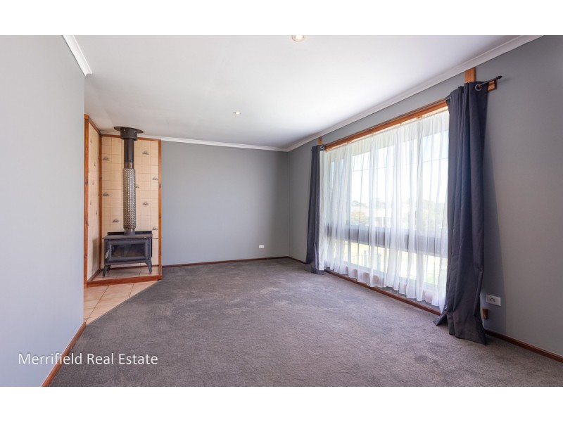 13 Whidby Street, Orana WA 6330