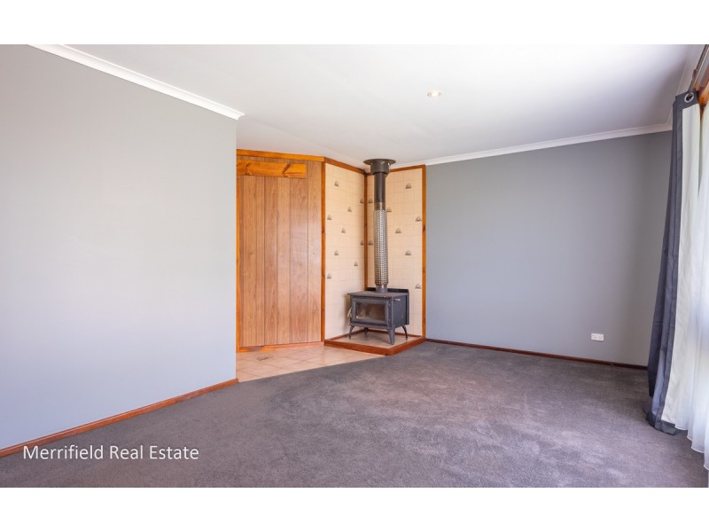 13 Whidby Street, Orana WA 6330