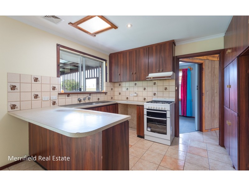 13 Whidby Street, Orana WA 6330