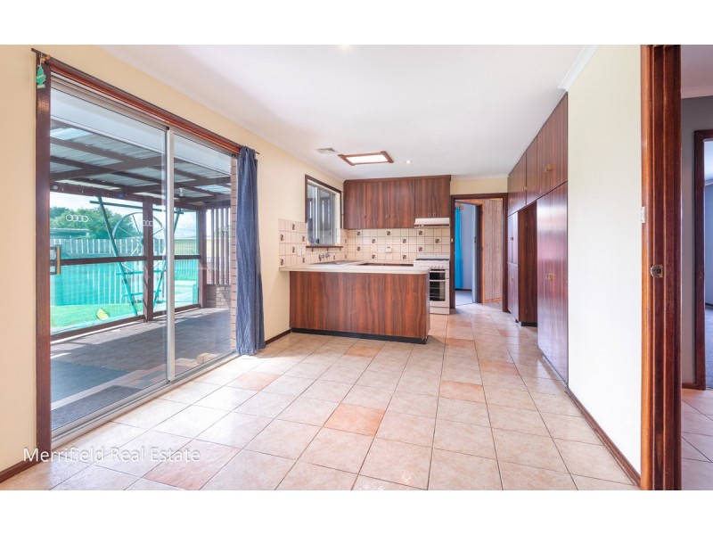 13 Whidby Street, Orana WA 6330