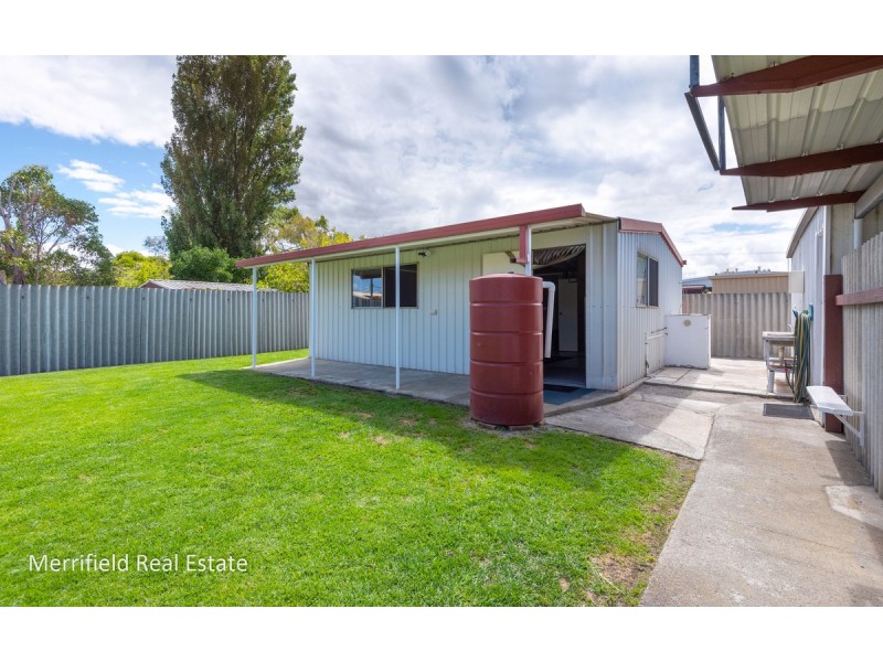 13 Whidby Street, Orana WA 6330