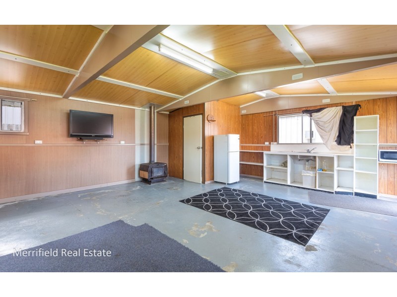 13 Whidby Street, Orana WA 6330