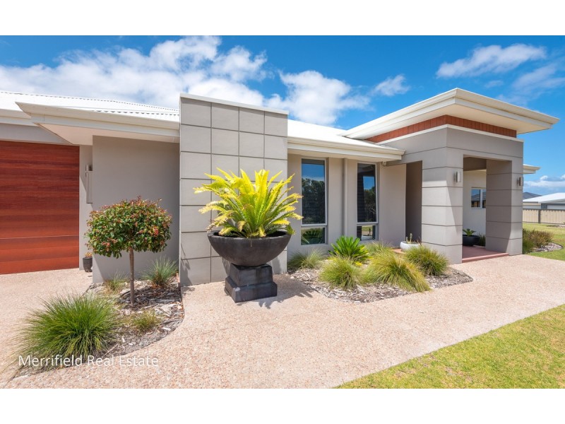 18 Bagnall Parkway, Lange WA 6330