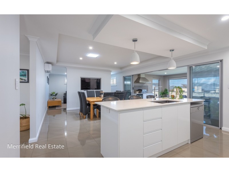 18 Bagnall Parkway, Lange WA 6330