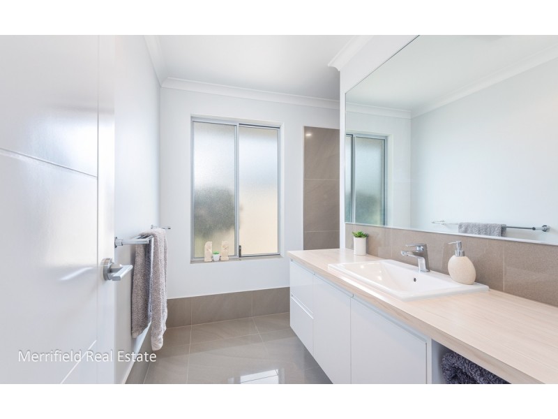 18 Bagnall Parkway, Lange WA 6330