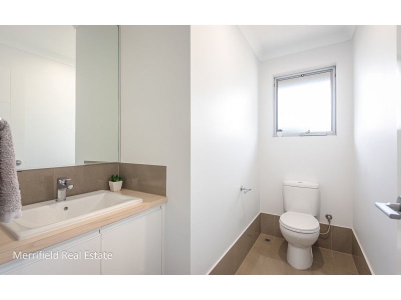 18 Bagnall Parkway, Lange WA 6330