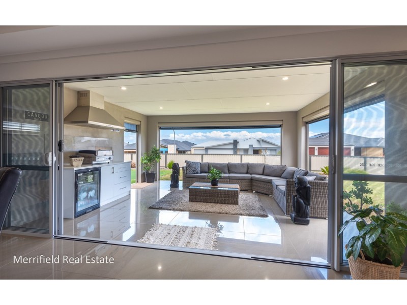 18 Bagnall Parkway, Lange WA 6330