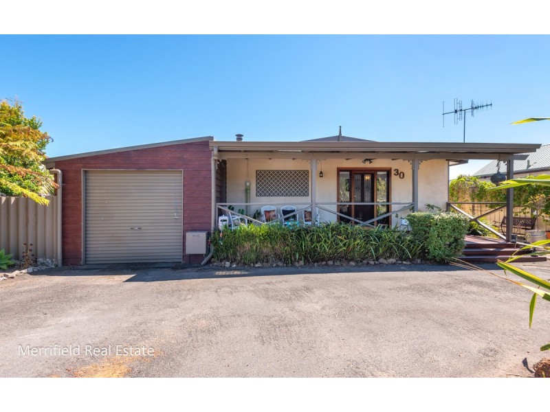 30B Katoomba Street, Orana WA 6330