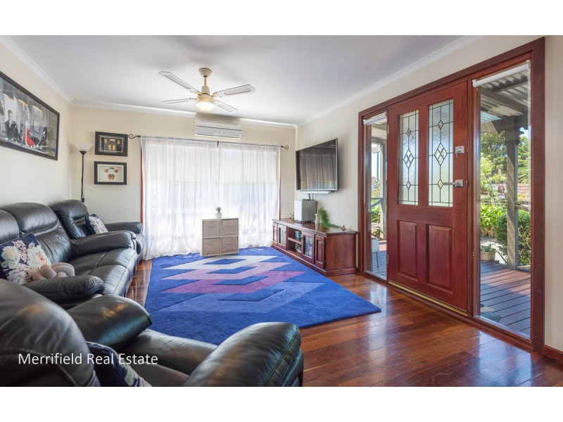 30B Katoomba Street, Orana WA 6330