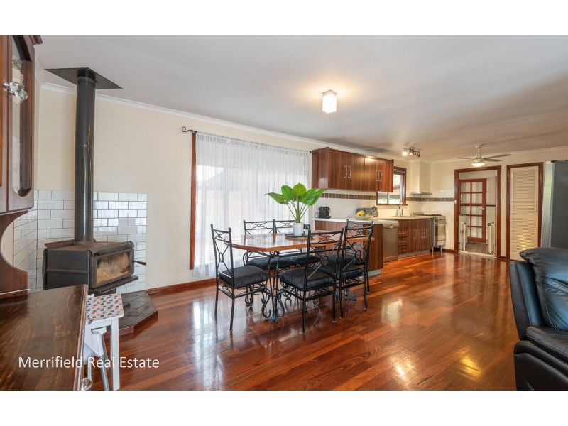 30B Katoomba Street, Orana WA 6330