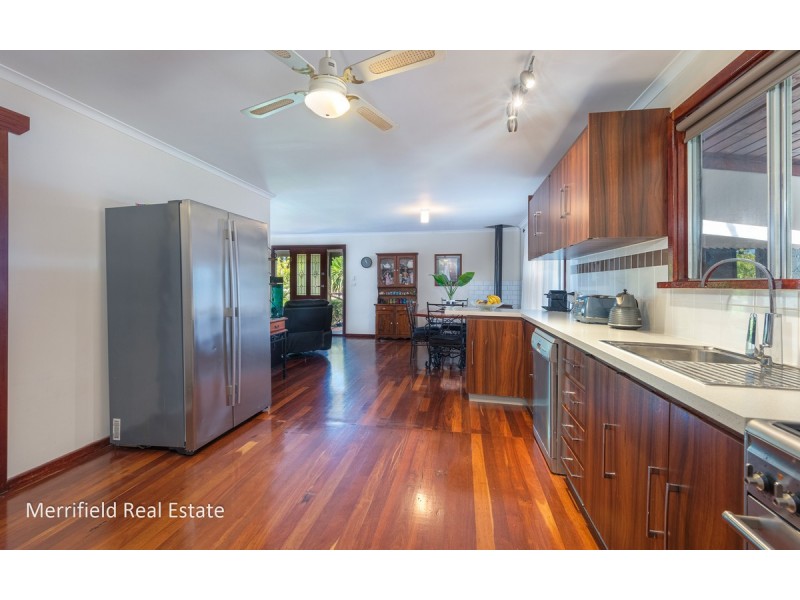 30B Katoomba Street, Orana WA 6330