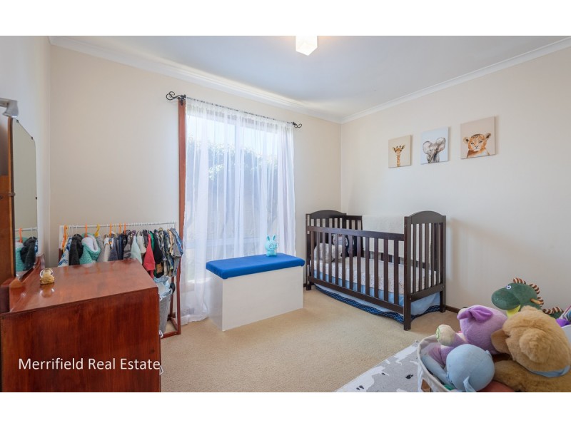 30B Katoomba Street, Orana WA 6330