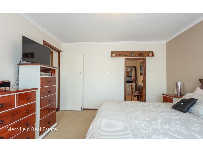 30B Katoomba Street, Orana WA 6330