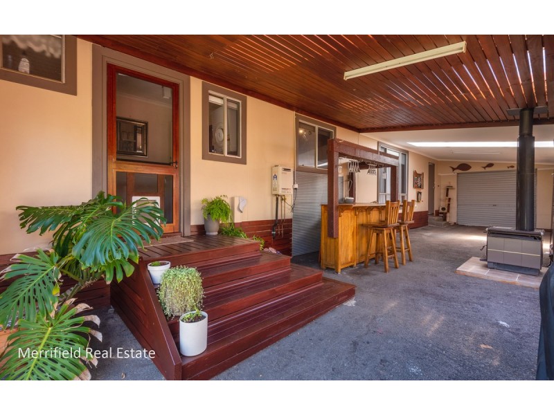 30B Katoomba Street, Orana WA 6330