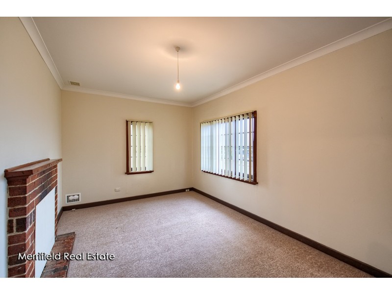 229 Albany Highway, Mount Melville WA 6330