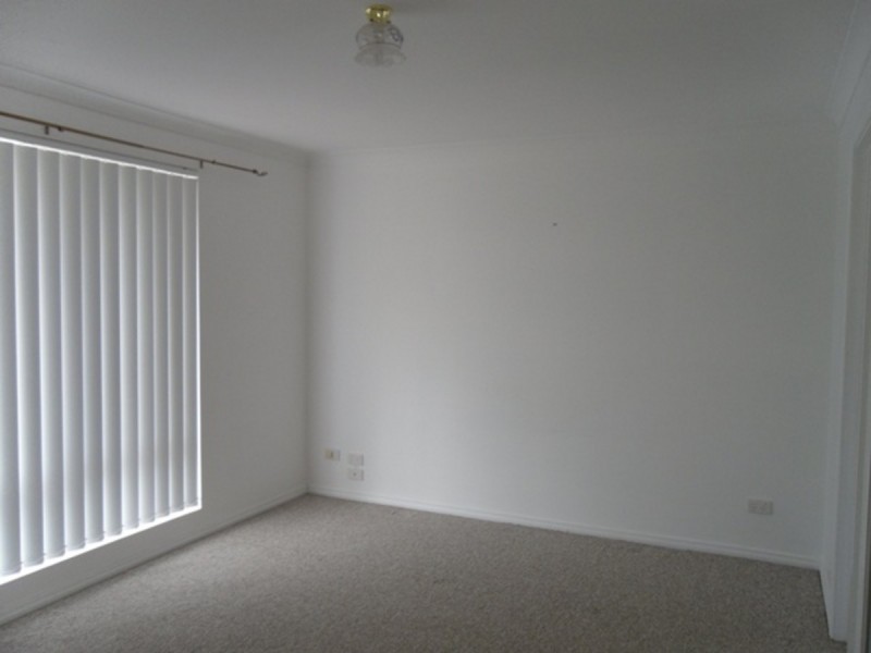 1/50 Sierra Crescent, Orana WA 6330