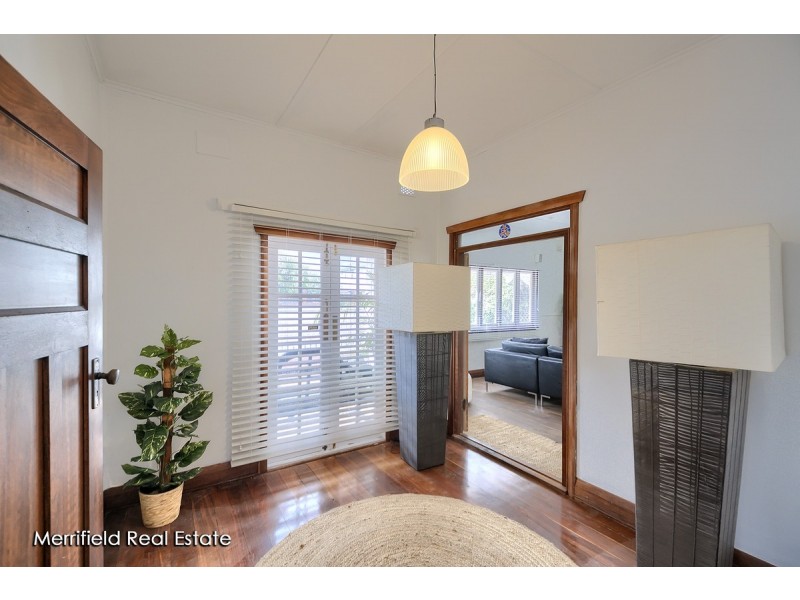 9 Middleton Road, Middleton Beach WA 6330