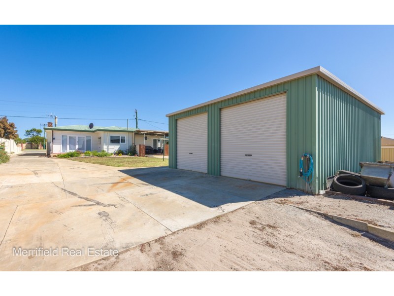 100 South Coast Highway, Orana WA 6330