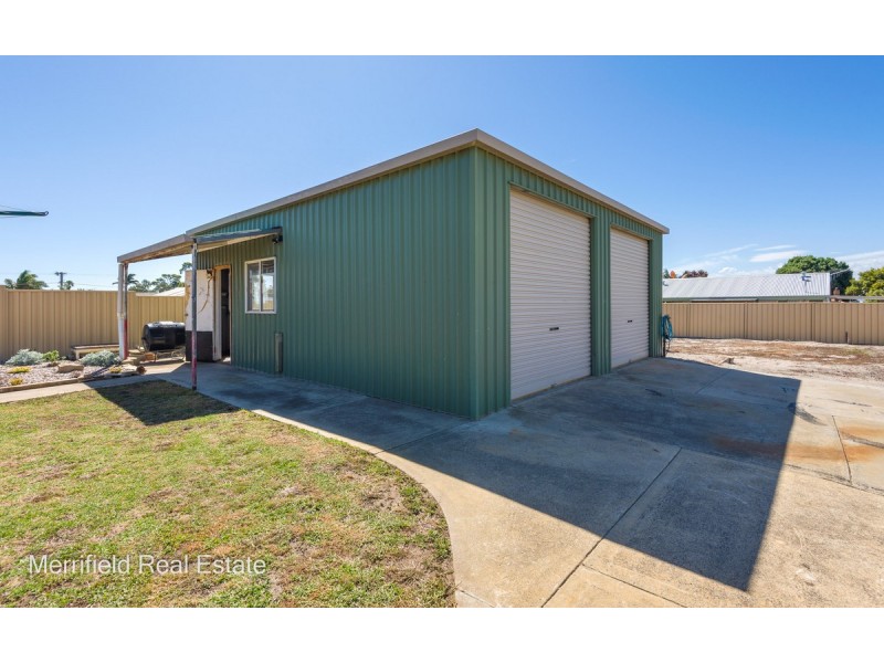 100 South Coast Highway, Orana WA 6330