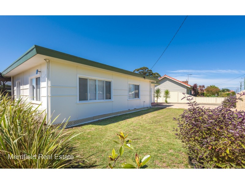 100 South Coast Highway, Orana WA 6330