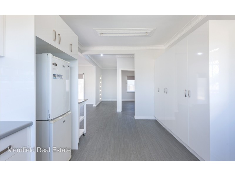 100 South Coast Highway, Orana WA 6330