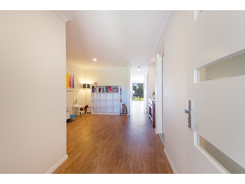 24 Albatross Drive, Bayonet Head WA 6330