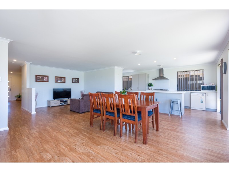 24 Albatross Drive, Bayonet Head WA 6330