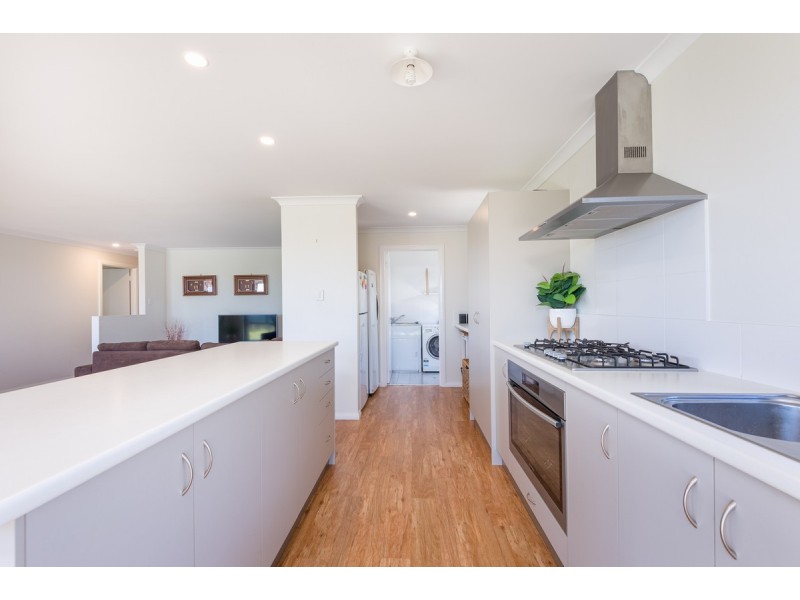 24 Albatross Drive, Bayonet Head WA 6330