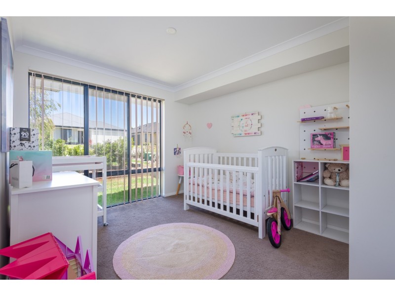 24 Albatross Drive, Bayonet Head WA 6330