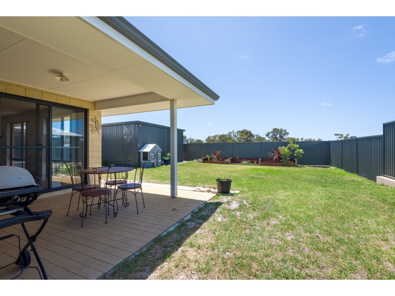 24 Albatross Drive, Bayonet Head WA 6330