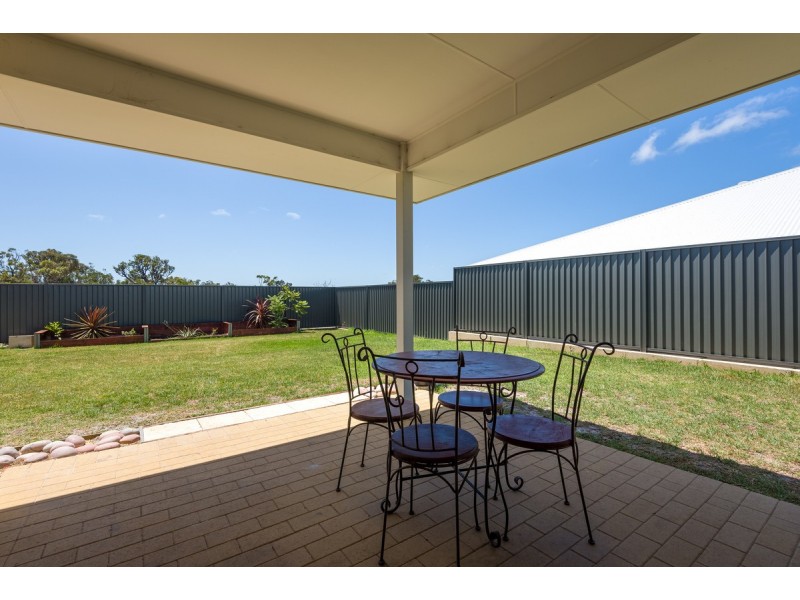 24 Albatross Drive, Bayonet Head WA 6330