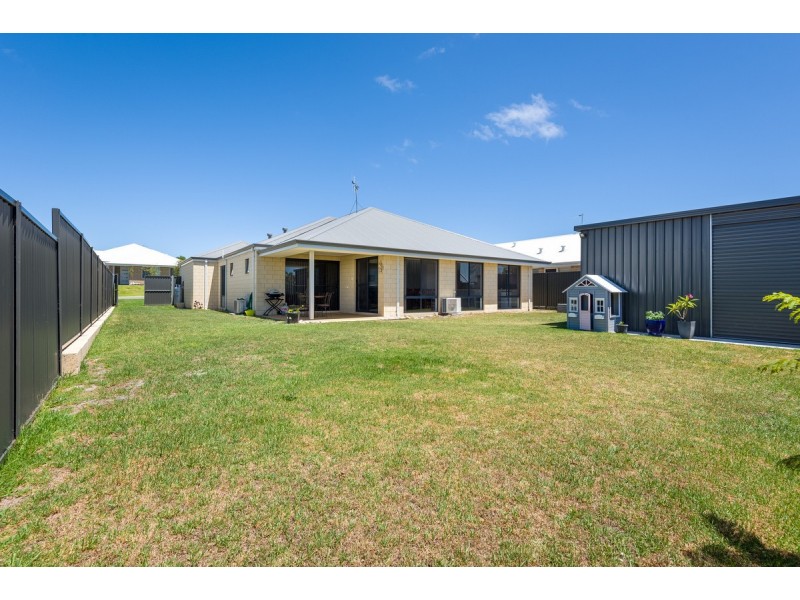 24 Albatross Drive, Bayonet Head WA 6330
